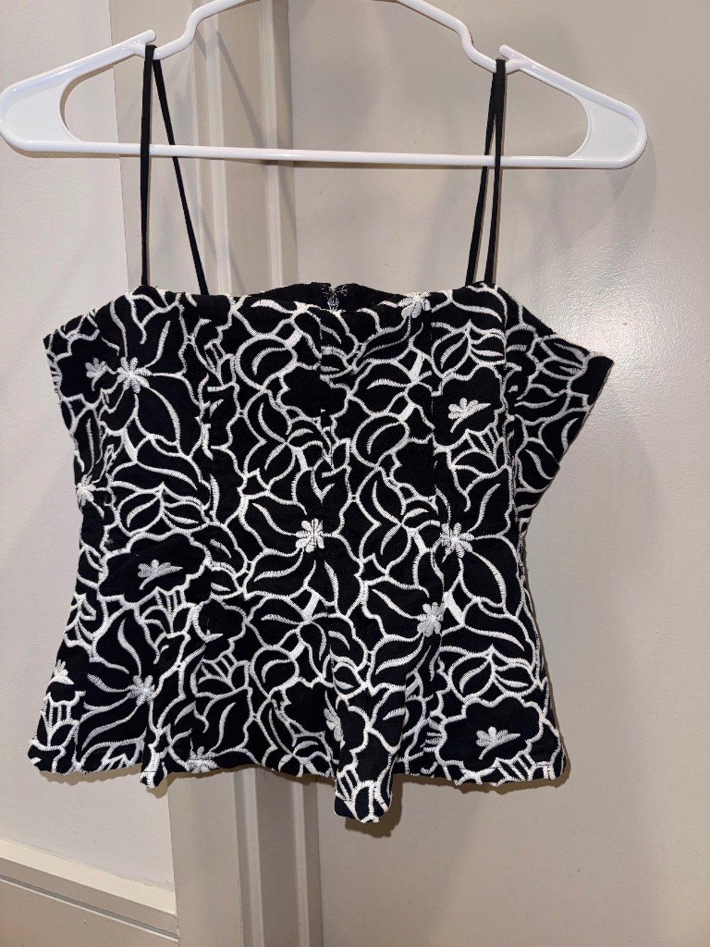 Ann Taylor Embroidered Peplum Top Size 2P